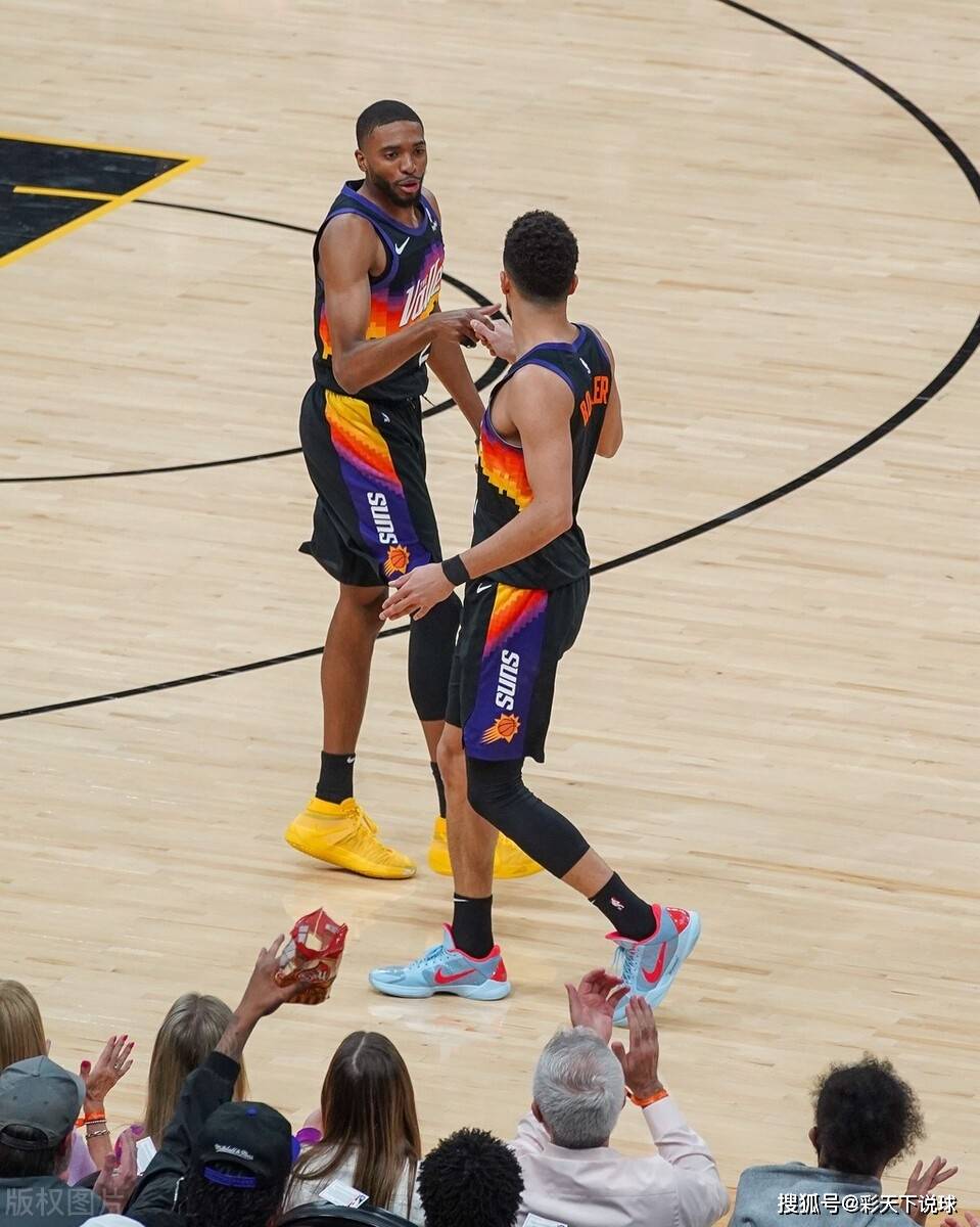 黄蜂横扫爵士，伦纳德一己之力扛起全队