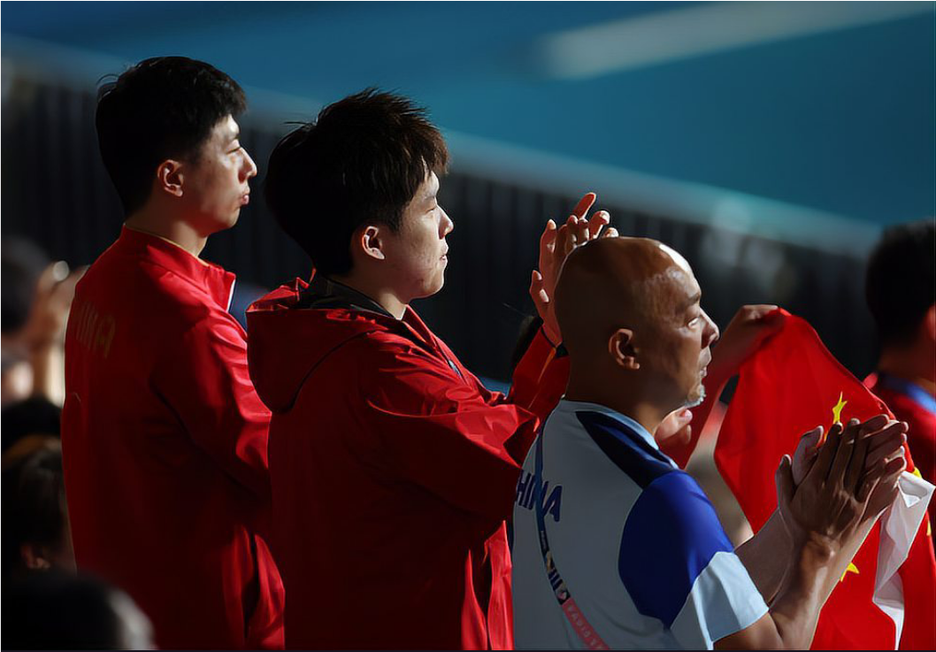 法国乒乓球队爆冷英国乒乓球队，马龙送出助攻