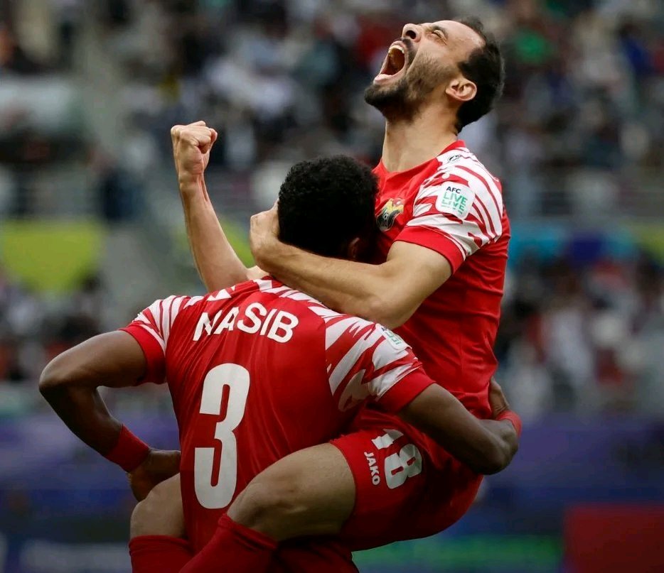 约旦队对波兰队斩获胜利，备战国际足球对抗赛