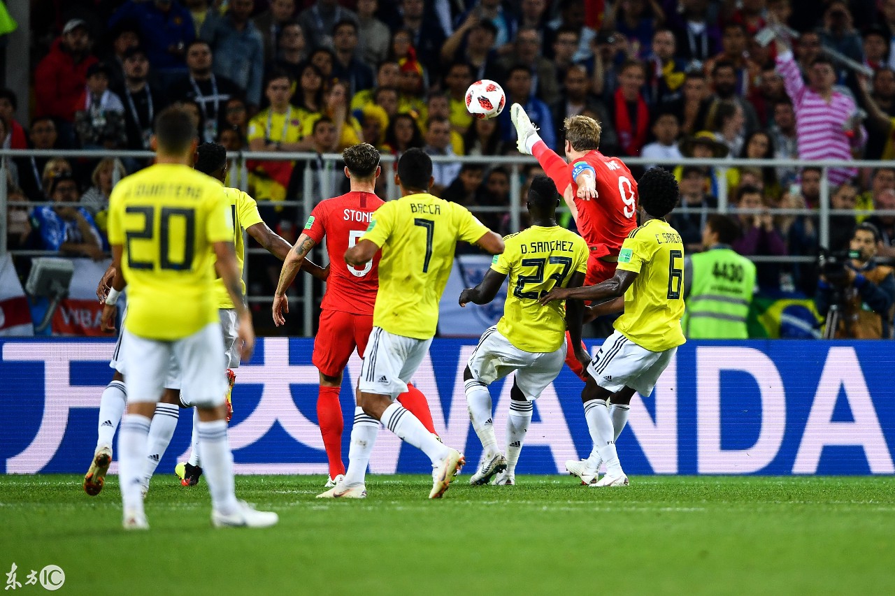 瑞典队翻盘英格兰队，奥恰洛夫带队取胜