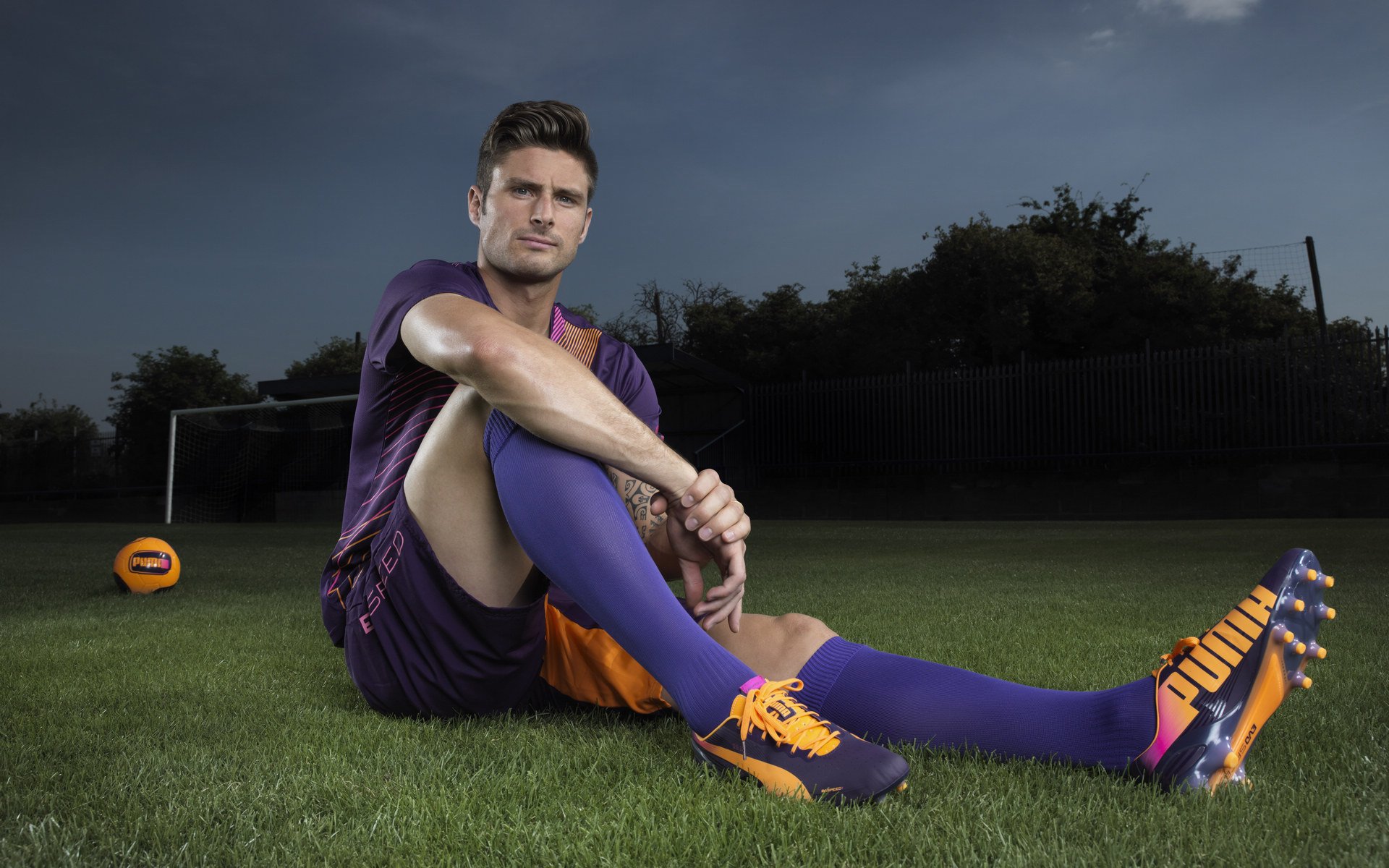 跨洋篮球对话，湖人力克山东队，布伦森惊艳四座书写新篇章